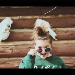 Meet your Posher, Macy